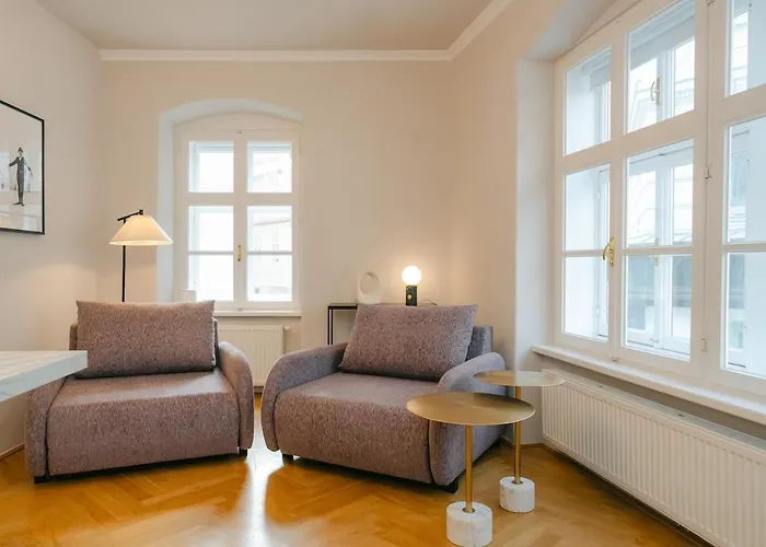 Boutique Apt For 4-6 At Mq
