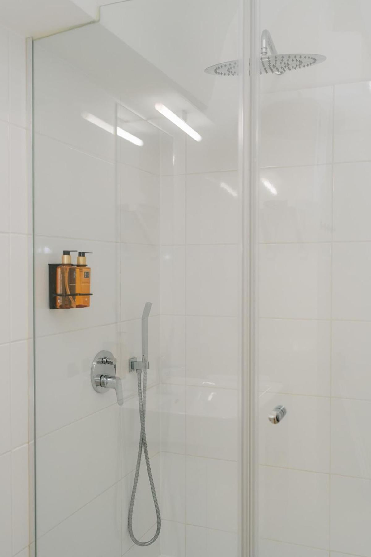 Boutique For 4-6 At Mq Apartment *